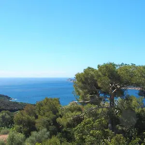 https://la-roche-aux-mouettes.fr-provencehotel.com