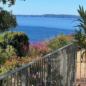 https://villa-lecrin-du-rayol.fr-provencehotel.com